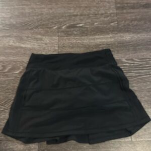 Black lululemon skirt